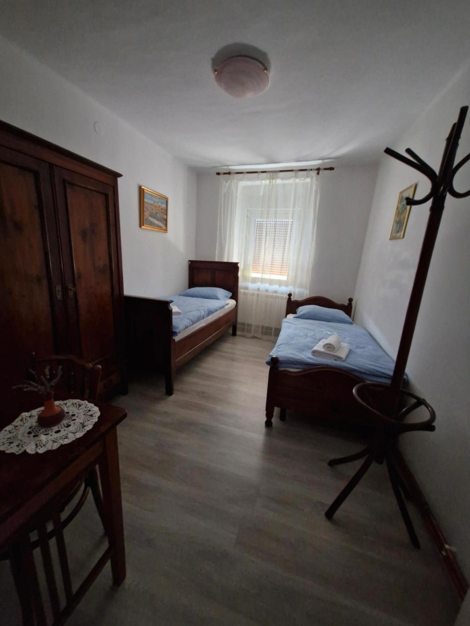 Apartma Jezevi Sežana Esterno foto